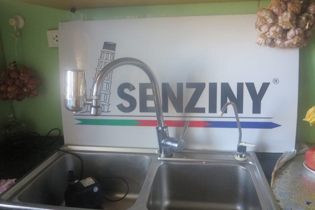 Lọc nước tại vòi rửa bát