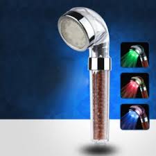 Vòi sen đổi màu