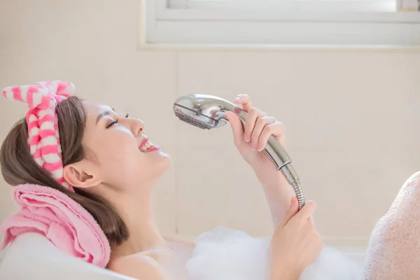 Thưởng thức âm nhạc