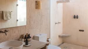 Sáng tạo và vòi hoa sen trong phòng tắm