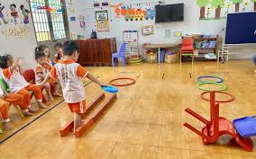 Trò chơi "vượt chướng ngại vật"