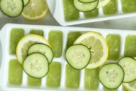 Đá lạnh dưa chuột cho da nhạy cảm